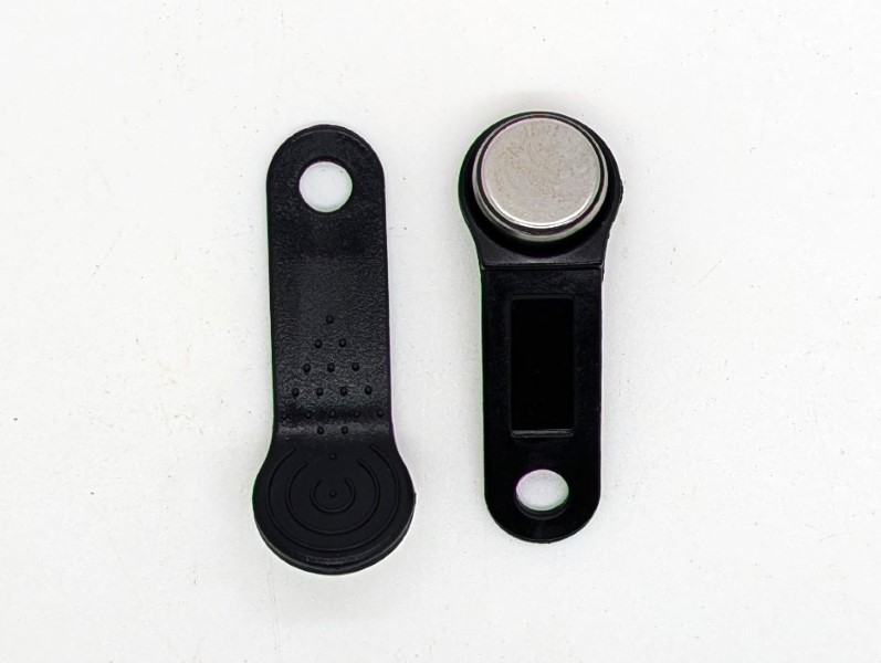 LKAIIBRON SALTO COMPATIBLE IBRON Ibutton Read Only (ROM) Fob Black - Image 1
